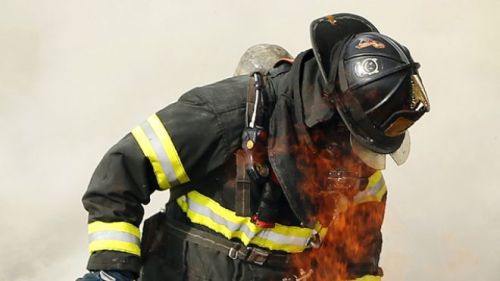 Những nghề căng thẳng nhất xã hội 640_firefighter